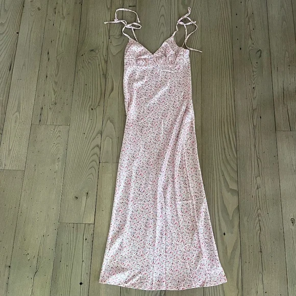 v neck halter midi dress Sandy Striped Knit V-neck Halter Crochet Midi Dress Medium